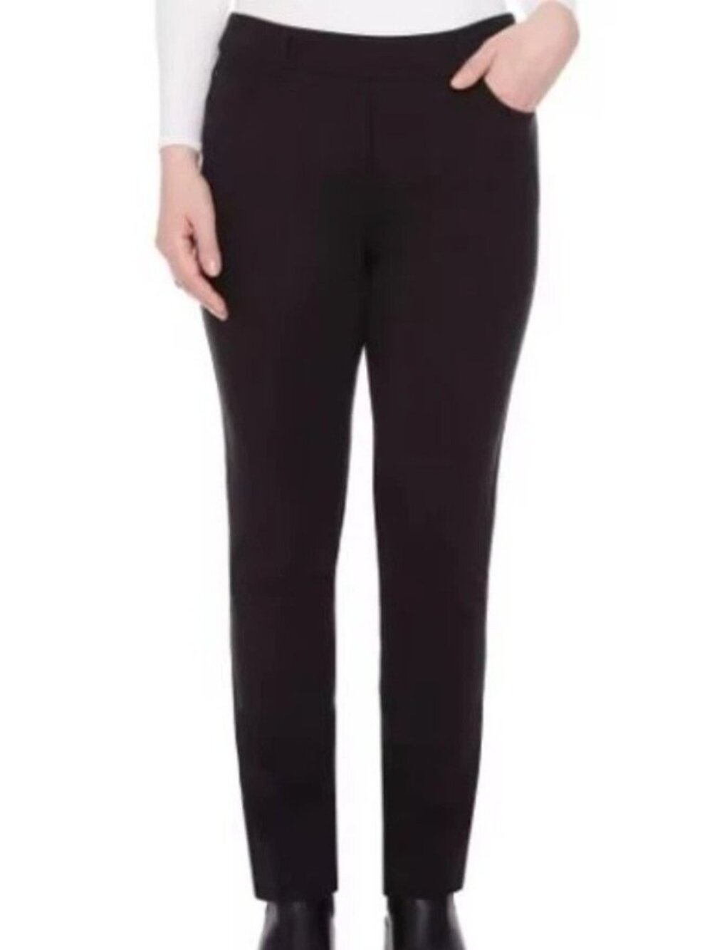 NWT S.C. & Co. Women’s L Black Slim Leg Pull-On 5 Pocket Pants Stretched